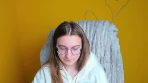 Amelie online show from March 3, 12:33 pm