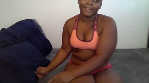 queen_arriana online show from May 16, 6:21 am