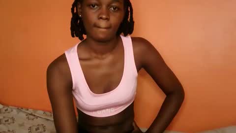 queen_banice online show from March 16, 8:40 am