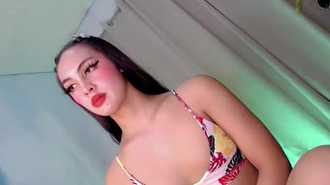 queen_danaya online show from April 1, 12:11 am