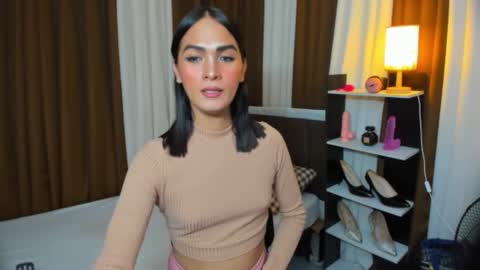 Snapshot of queen_dyosa chatting on October 14, 7:03 pm Queen Dyosa online show from October 14, 7:03 pm