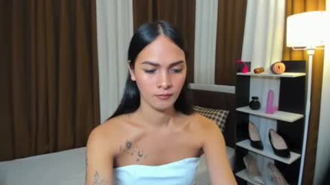 Snapshot of queen_dyosa chatting on November 10, 6:01 am Queen Dyosa online show from November 10, 6:01 am