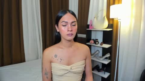 Snapshot of queen_dyosa chatting on November 23, 4:18 pm Queen Dyosa online show from November 23, 4:18 pm