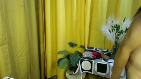 queen_ennah online show from June 28, 2:17 am