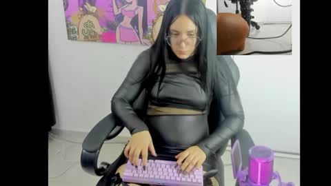 queen_findom1 online show from February 3, 4:54 am