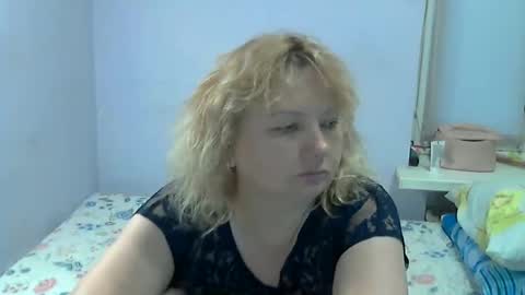 queen_jane8 online show from June 8, 11:21 am