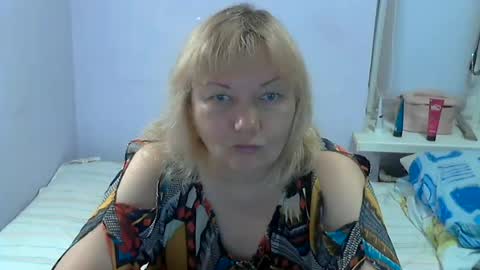 Snapshot of queen_jane8 chatting on July 4, 10:21 am queen_jane8 online show from July 4, 10:21 am