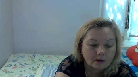 Snapshot of queen_jane8 chatting on August 5, 10:07 am queen_jane8 online show from August 5, 10:07 am
