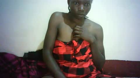 Snapshot of queen_joan chatting on February 4, 2:39 am queen_joan online show from February 4, 2:39 am