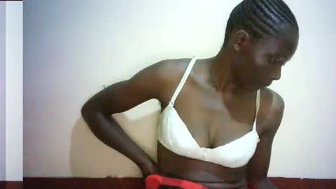 Snapshot of queen_joan chatting on February 10, 6:56 pm queen_joan online show from February 10, 6:56 pm