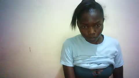 Snapshot of queen_joan chatting on February 23, 8:55 pm queen_joan online show from February 23, 8:55 pm