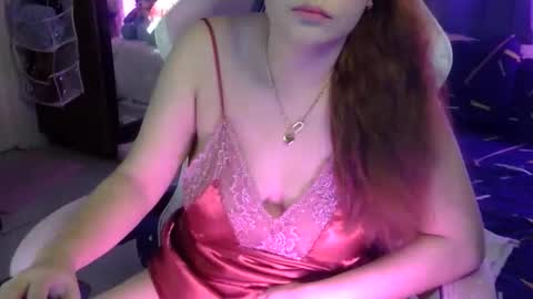 Snapshot of queen_kur chatting on October 12, 4:06 pm QueenHennessy online show from October 12, 4:06 pm