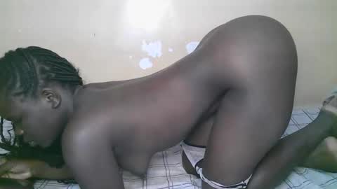 queen_latasha online show from February 21, 4:24 am