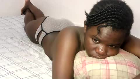 queen_latasha online show from July 23, 9:13 pm