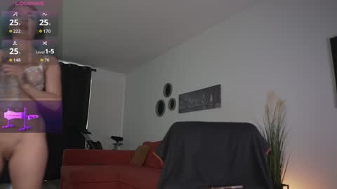 queen_leylla online show from November 15, 6:33 am