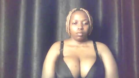 QUEEN online show from April 30, 5:03 am