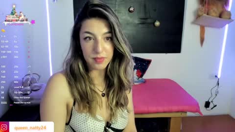 queen_natttyy online show from December 23, 8:11 am