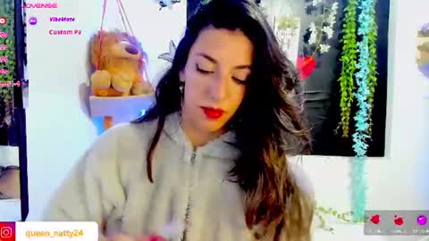 queen_natttyy online show from July 2, 2:33 am