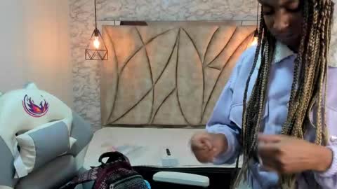   online show from February 16, 12:54 pm