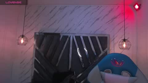   online show from October 13, 11:32 am