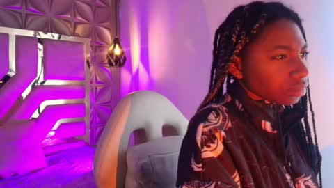   online show from February 11, 11:37 am