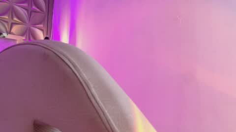   online show from March 6, 12:01 pm