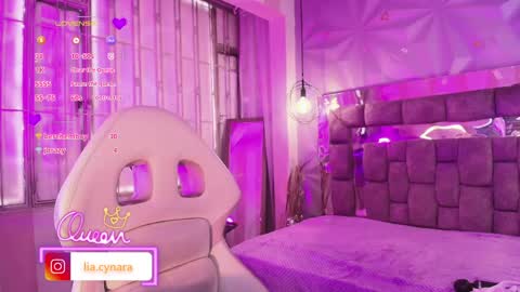 Snapshot of queen_perla_ chatting on May 11, 4:04 pm online show from May 11, 4:04 pm