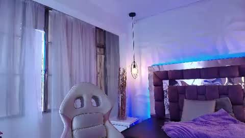   online show from July 10, 12:19 pm