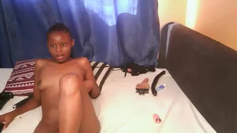 queen_sashavixen online show from November 15, 5:49 am