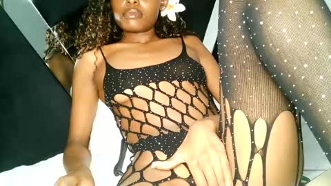 queen_sashavixen online show from June 13, 6:06 pm