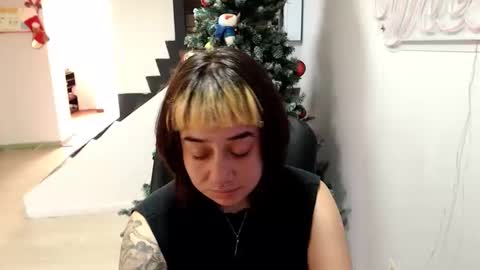 Snapshot of queen_zafiro88 chatting on November 23, 4:07 pm Zafiro ILL BROADCAST UNTIL DECEMBER Onlyfans online show from November 23, 4:07 pm