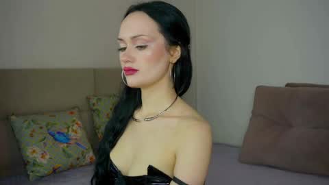 Snapshot of queenaliss chatting on May 15, 5:58 am Your world and the universe Aliss online show from May 15, 5:58 am