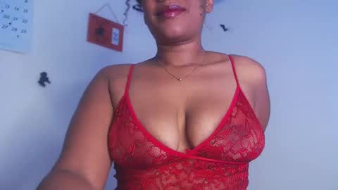 Snapshot of queenalya_ chatting on November 5, 6:57 am Ahlya online show from November 5, 6:57 am