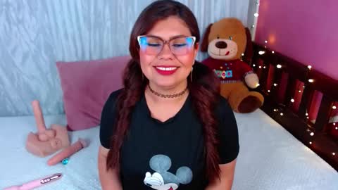 Snapshot of queenamazon_ chatting on October 28, 4:16 am Queenamazon online show from October 28, 4:16 am