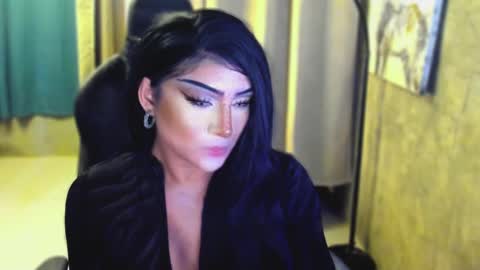 Snapshot of queenarthalia chatting on March 8, 10:02 pm ARTHA online show from March 8, 10:02 pm