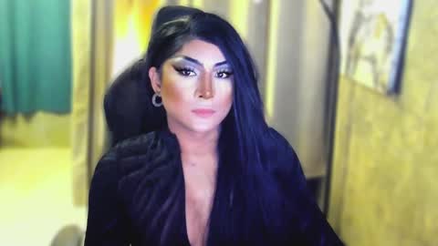 Snapshot of queenarthalia chatting on March 9, 6:28 am ARTHA online show from March 9, 6:28 am