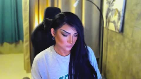 Snapshot of queenarthalia chatting on March 12, 8:08 am ARTHA online show from March 12, 8:08 am