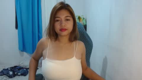 Snapshot of queenboba chatting on February 8, 9:57 pm queen online show from February 8, 9:57 pm