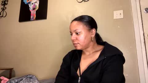 Snapshot of queencreolexo chatting on December 3, 1:35 am queencreolexo online show from December 3, 1:35 am