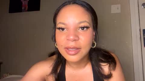 Snapshot of queencreolexo chatting on December 17, 2:06 am queencreolexo online show from December 17, 2:06 am