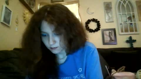 Snapshot of queencrimsonlvx chatting on July 25, 9:51 am queencrimsonlvx online show from July 25, 9:51 am