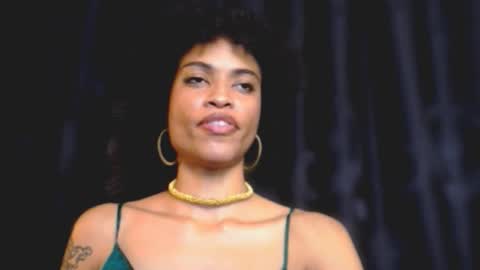 Snapshot of queendom_ing chatting on November 26, 4:41 pm Sweet Goddess online show from November 26, 4:41 pm