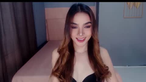 Snapshot of queenemeraldts chatting on November 25, 2:55 am queenemeraldts online show from November 25, 2:55 am