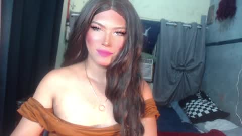 Snapshot of queenfcker1st chatting on June 28, 3:34 am Be my property Sabrina online show from June 28, 3:34 am