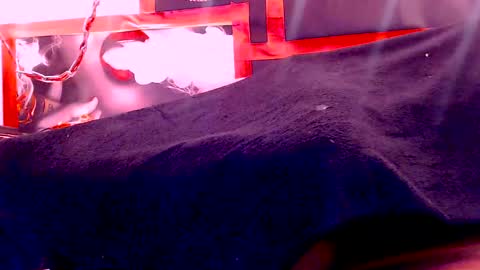 Snapshot of queenfox4u chatting on January 23, 9:50 pm LadyAlpa online show from January 23, 9:50 pm