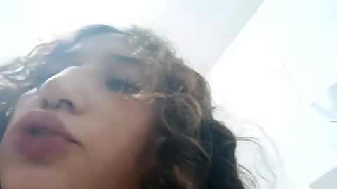 Snapshot of queenjenn__ chatting on December 7, 9:17 am QUEENJEENN online show from December 7, 9:17 am