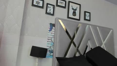 Snapshot of queenjenn__ chatting on January 25, 7:28 pm QUEENJEENN online show from January 25, 7:28 pm