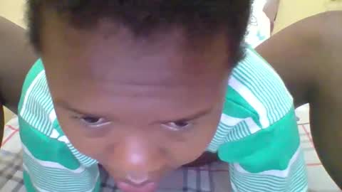 queenleona61 online show from March 7, 7:27 am