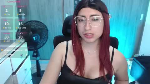 Snapshot of queenlilith_paradise chatting on October 21, 10:43 pm Queenlilith online show from October 21, 10:43 pm