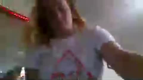 queenmcnew online show from July 23, 9:13 pm